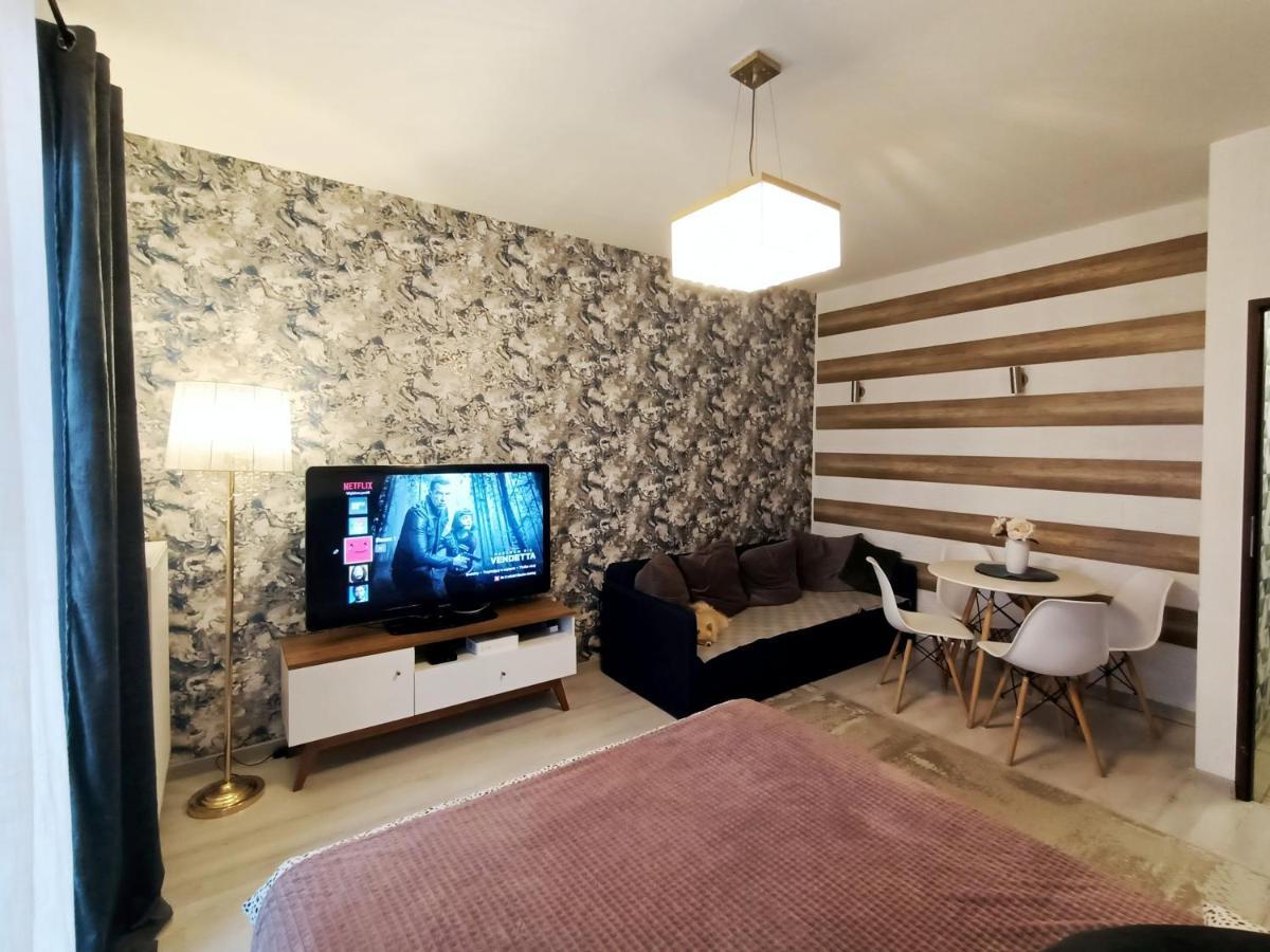 2-Room Apartment Nowy Dwór Mazowiecki Εξωτερικό φωτογραφία