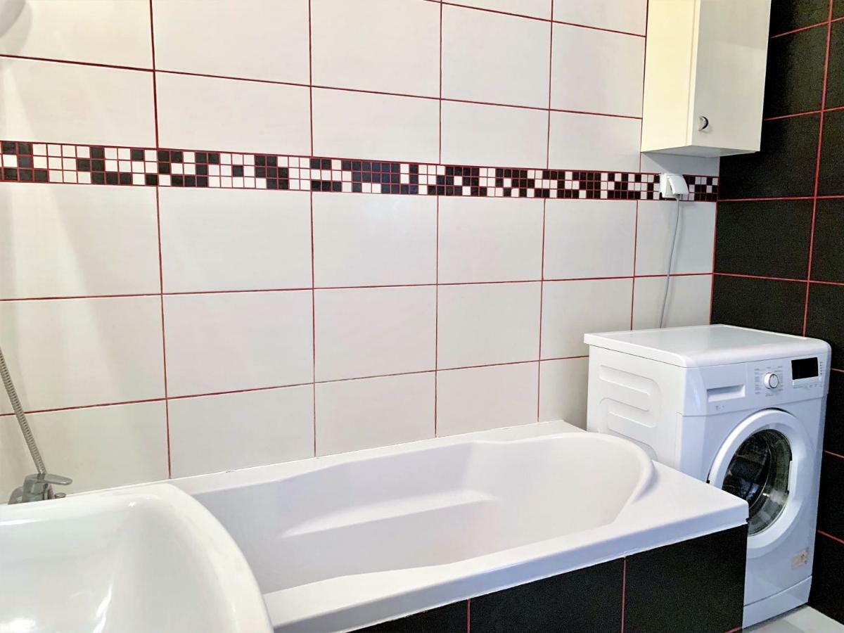 2-Room Apartment Nowy Dwór Mazowiecki Εξωτερικό φωτογραφία