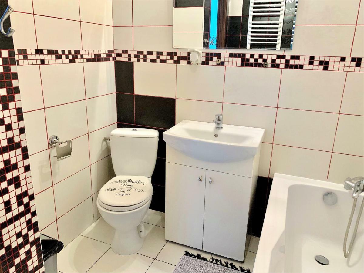 2-Room Apartment Nowy Dwór Mazowiecki Εξωτερικό φωτογραφία